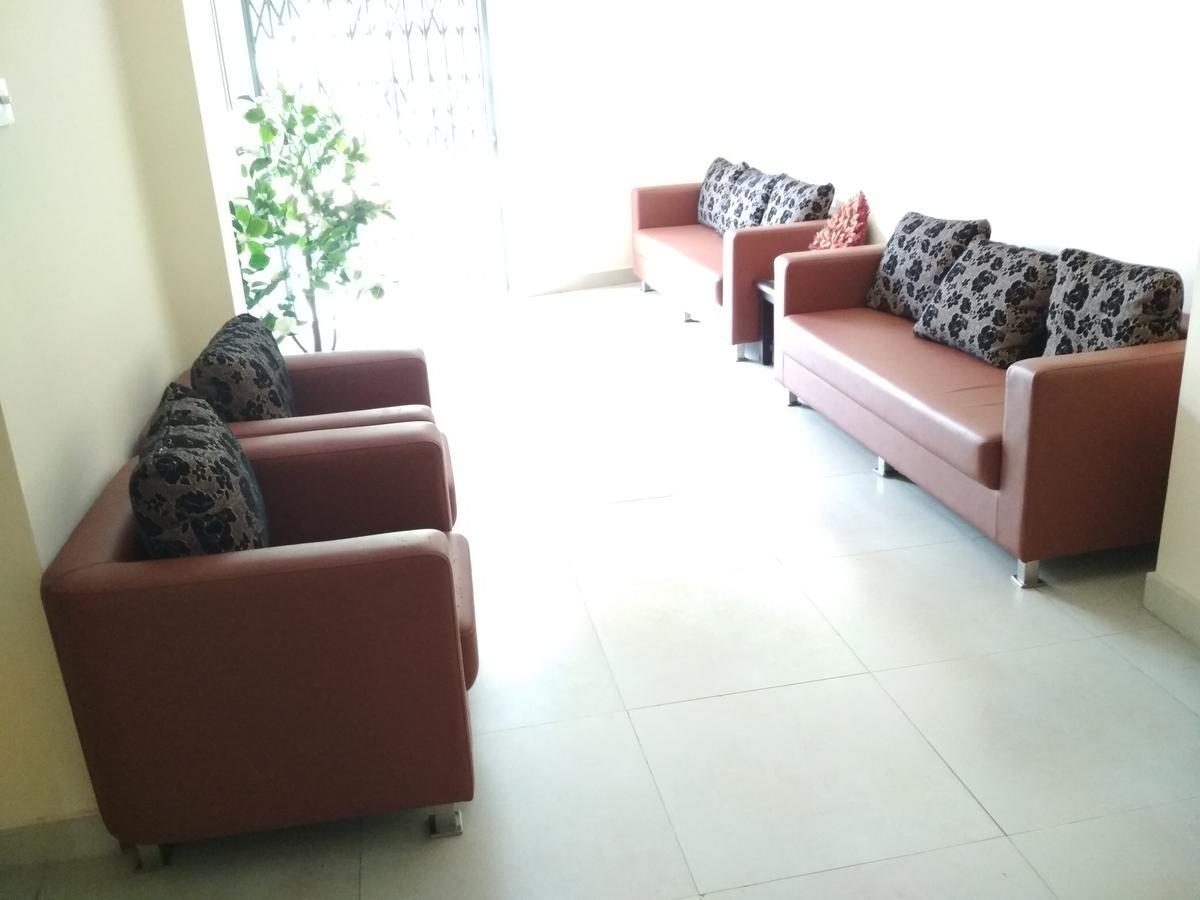 Hotel Rukmini Alwaye 외부 사진