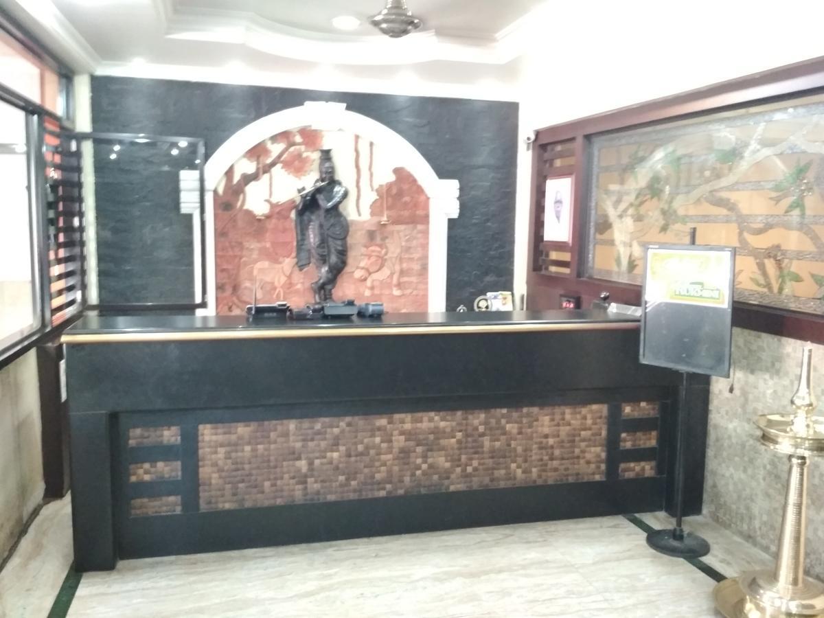 Hotel Rukmini Alwaye 외부 사진