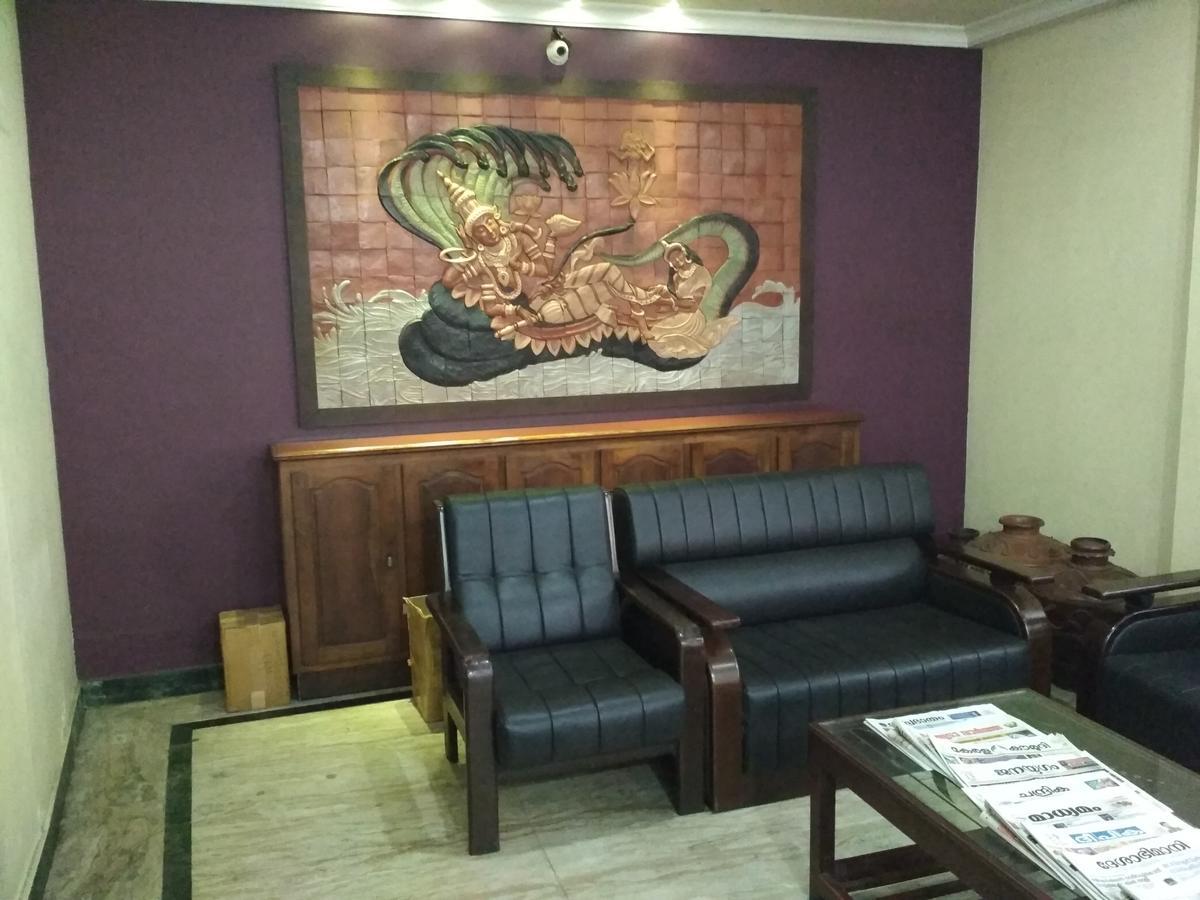 Hotel Rukmini Alwaye 외부 사진